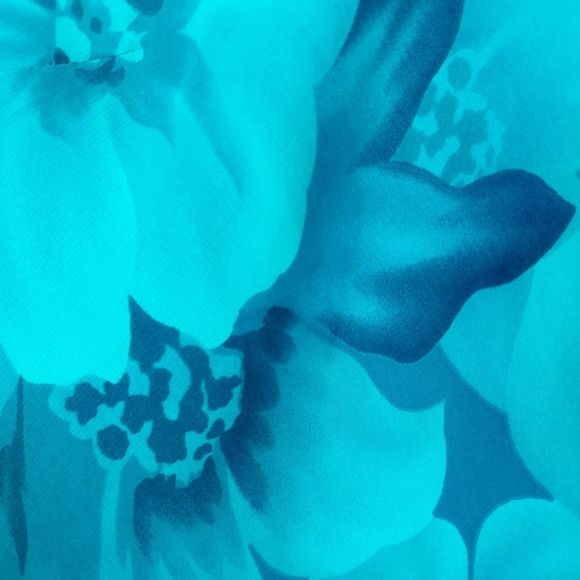 Studio I Blue Floral Blouse w/ Cowl Neck Back Sz 8 - Picture 4 of 8